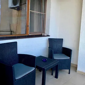 Sky Modern 1 Bedroom Apt W Free Parking Apartament